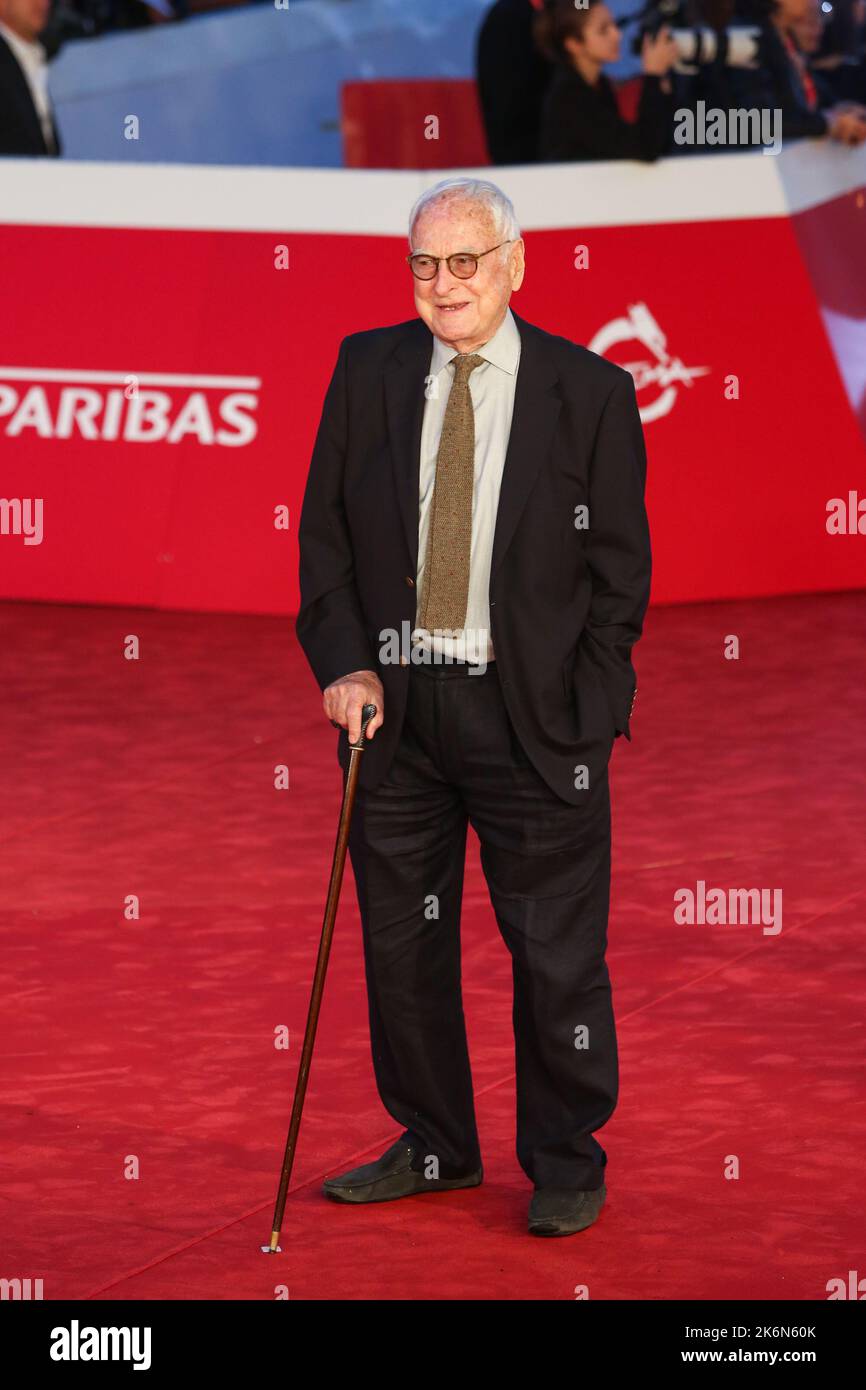 Rom, Italien. 13. Oktober 2022. Regisseur James Ivory besucht den roten Teppich des Films 'Colibrì' bei der Eröffnung des Rome Film Fest im Auditorium Parco della Musica. Kredit: SOPA Images Limited/Alamy Live Nachrichten Stockfoto