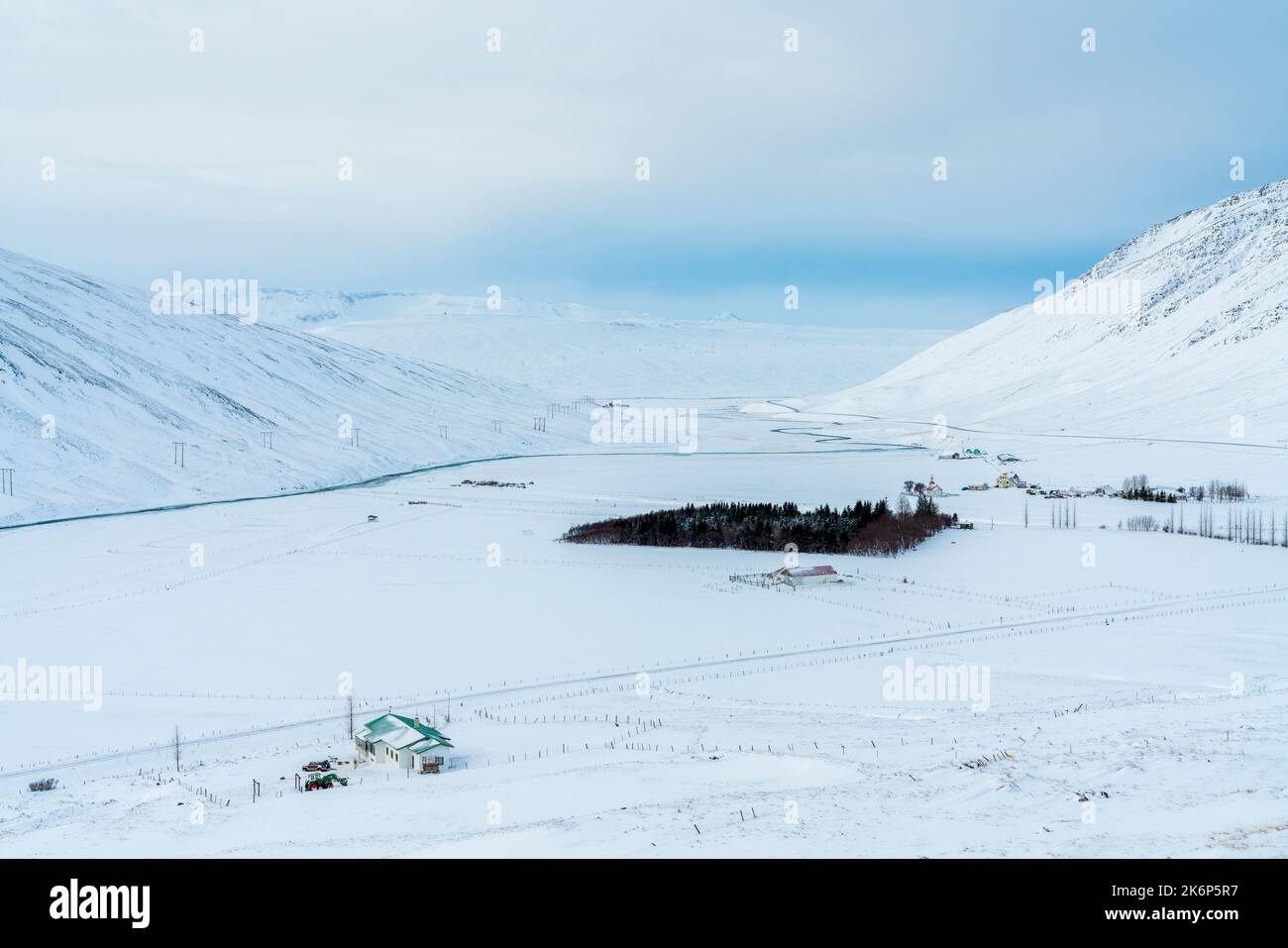 Winterausflug nach Island, Ringstraße in der Nähe von Bolstadhsrhlidh, Nordwestregion. Island, Europa. Stockfoto