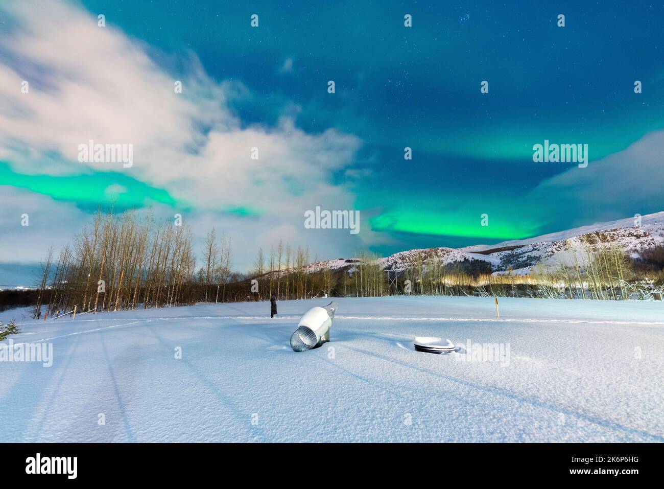 Nordlichter über dem Campingplatz, nordöstliche Region, Island, Europa. Stockfoto