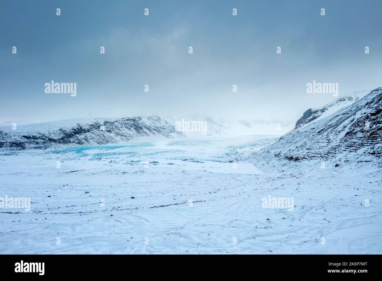 Svinafellsjokull-Gletscher von oben gesehen, Ostregion, Island, Europa. Stockfoto