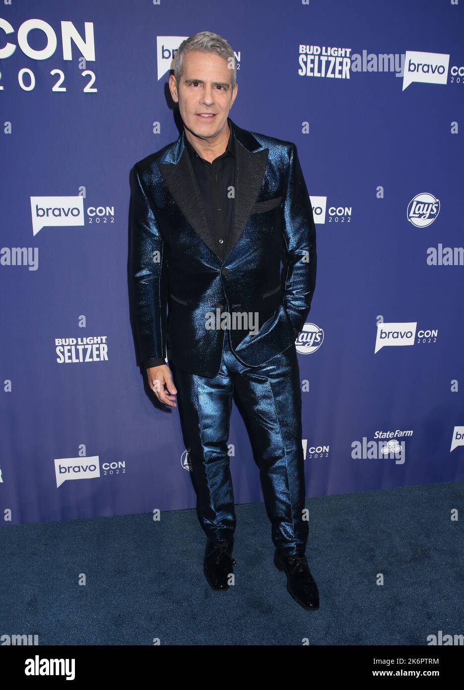 New York, USA. 14. Oktober 2022. Andy Cohen nimmt an Andy's Legends Ball Red Carpet auf der BravoCon Teil, die am 14. Oktober 2022 im Manhattan Center in New York City, NY, stattfand ©Steven Bergman/AFF-USA.COM Quelle: AFF/Alamy Live News Stockfoto