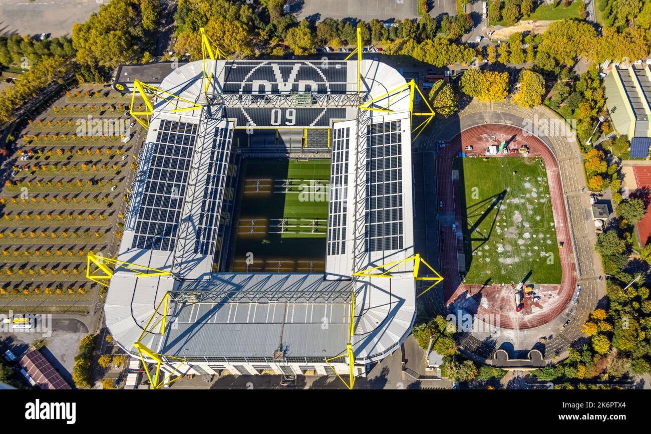 Luftaufnahme, Stadion Rote Erde Modernisierung und Renovierung, nebenan das Bundesliga-Stadion Signal Iduna Park, BVB Borussia Dortmund, Westfalenhalle Stockfoto