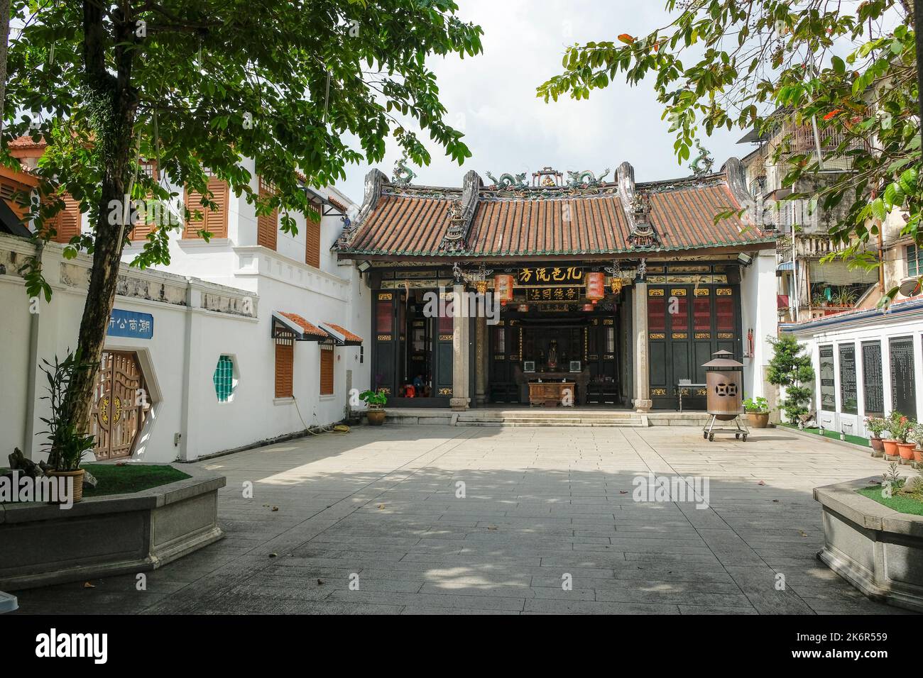 George Town, Malaysia – Oktober 2022: Tokong Han Jiang, der Ahnentempel Han Jiang, ist der einzige Tempel im Teochew-Stil in George Town. Stockfoto