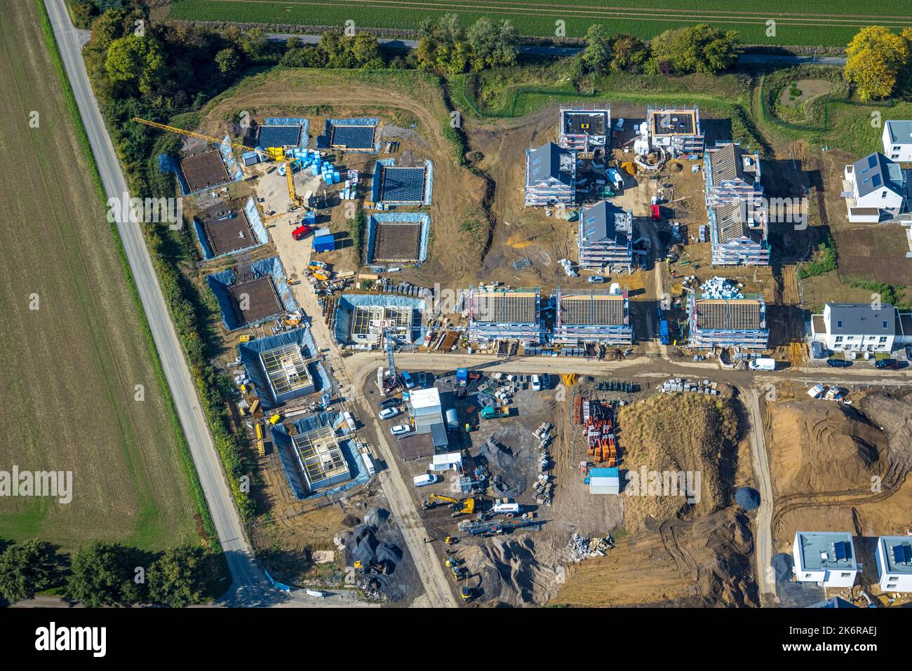 Luftaufnahme, Baustelle und Neubau Wohnpark Emscherquelle in Hohenleuchte, Holzwickede, Ruhrgebiet, Nordrhein-Westfalen, Deutsch Stockfoto