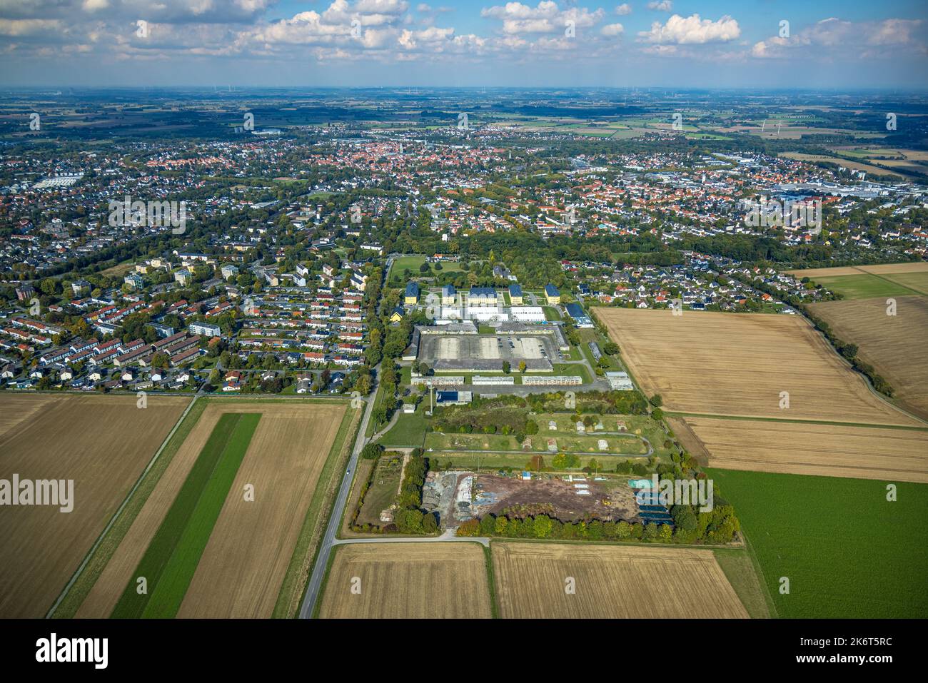 Wessem Luftaufnahme, ehemalige Kaserne Kanaal van Wessem, Wohnanlage und ...