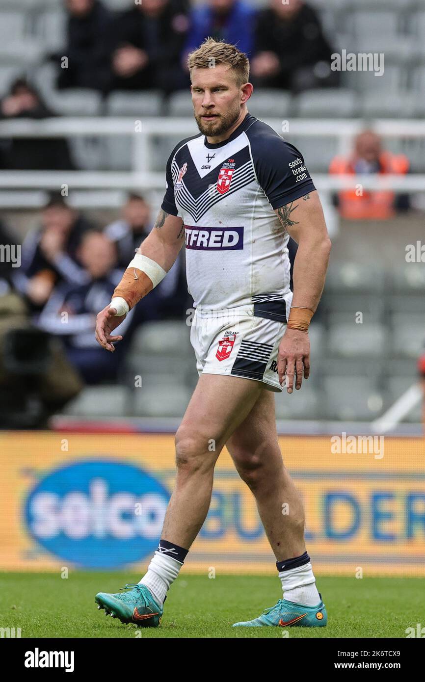 Mike Cooper aus England beim Rugby League World Cup 2021 Spiel England gegen Samoa in St. James's Park, Newcastle, Großbritannien, 15.. Oktober 2022 (Foto von Mark Cosgrove/News Images) Stockfoto