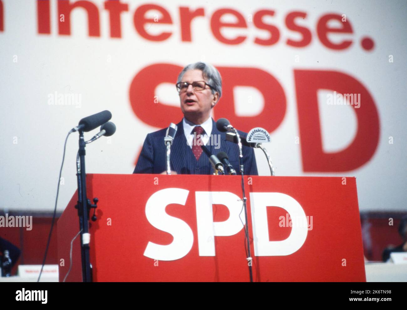 Dortmund. Parteitag der Sozialdemokratischen Partei Deutschlands SPD) am 29. 6. 1983 in der Westfalenhalle. Hans-Jochen Vogel Stockfoto