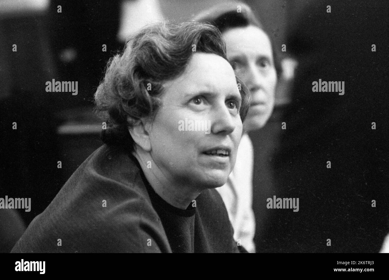 1967 inszenierten vier Rebbert-Schwestern eine filmische Performance vor dem Landgericht Dortmund. Jahrelang hatten sie Banken und betrogen Stockfoto