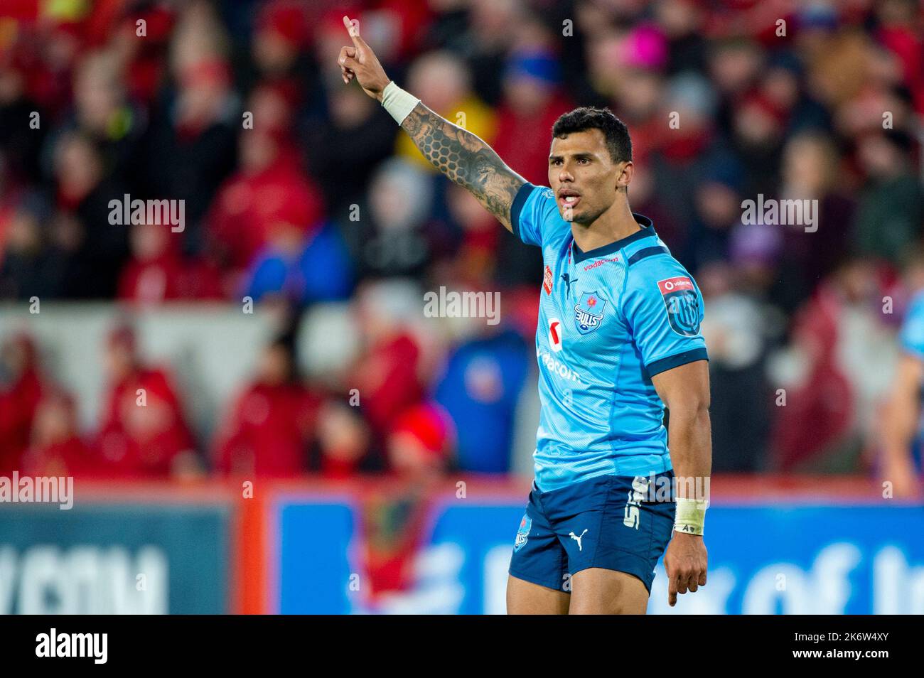 Limerick, Irland. 16. Oktober 2022. Embrose Papier of Bulls während des Spiels der United Rugby Championship Round 5 zwischen Munster Rugby und Vodacom Bulls am 15. Oktober 2022 im Thomond Park in Limerick, Irland (Foto von Andrew SURMA/ Credit: SIPA USA/Alamy Live News Stockfoto