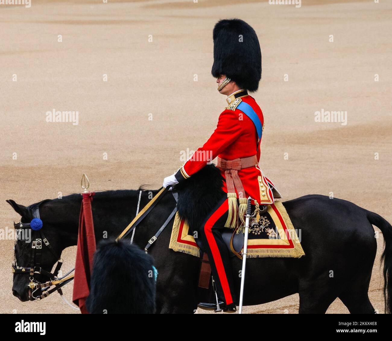 Prinz William, jetzt Prinz von Wales, in zeremonieller Uniform der Irischen Garde zu Pferd, The Colonel's Review, Trooping the Color, London Stockfoto
