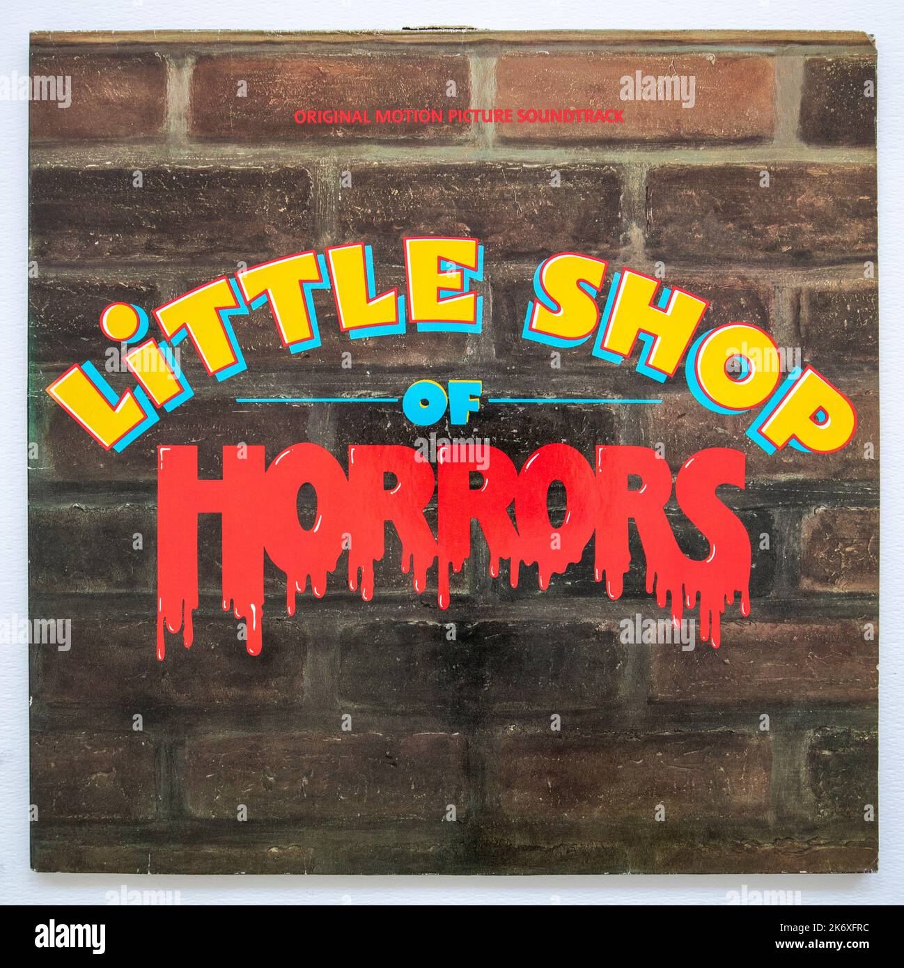 LP-Cover des Original-Soundtrack-Albums zum Film Little Shop of Horrors aus dem Jahr 1986 Stockfoto