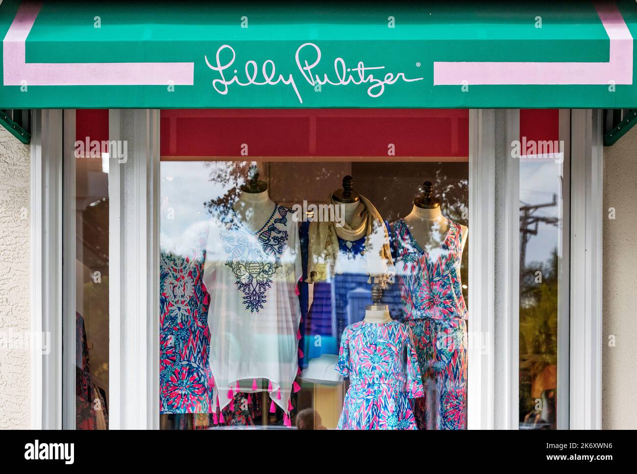 Einzelhandelsgeschäft Lilly Pulitzer in Larasota, Florida. Stockfoto
