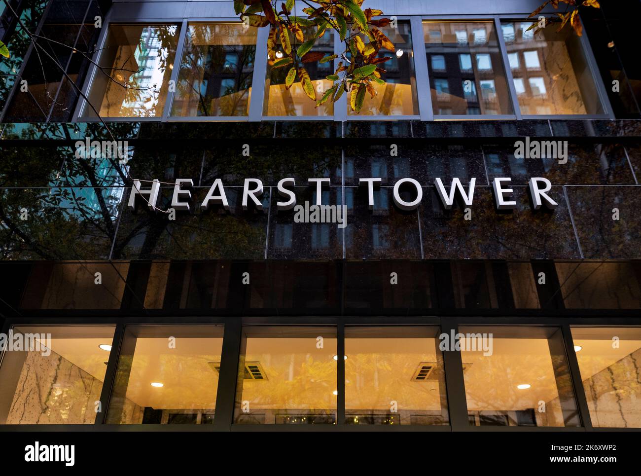 Das Gebäude im Hearst Tower beherbergt die Tuist Bank in der Innenstadt von Charlotte. Stockfoto