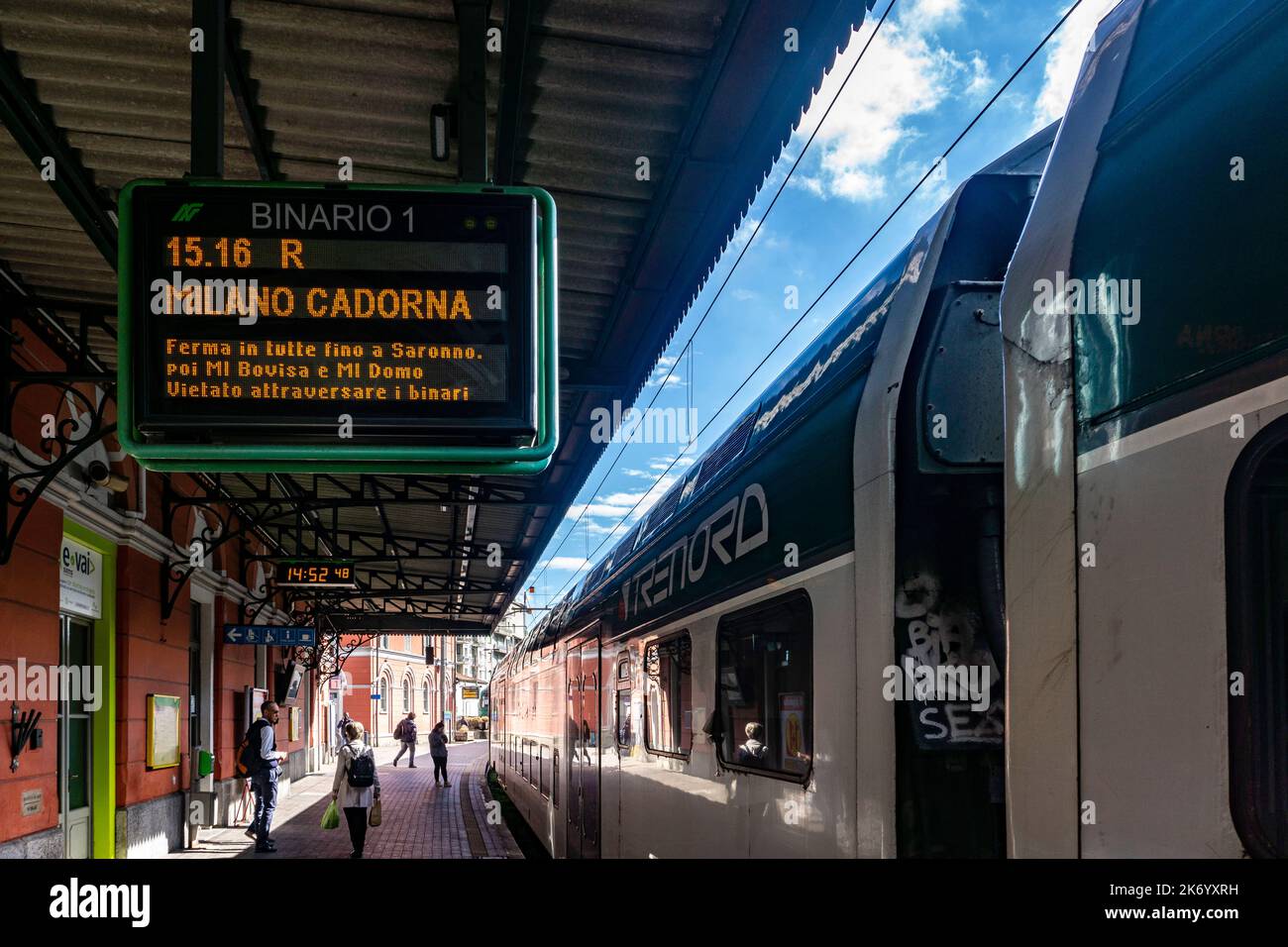 Der Bahnhof in der Stadt Como, Comer See, Italien. Stockfoto