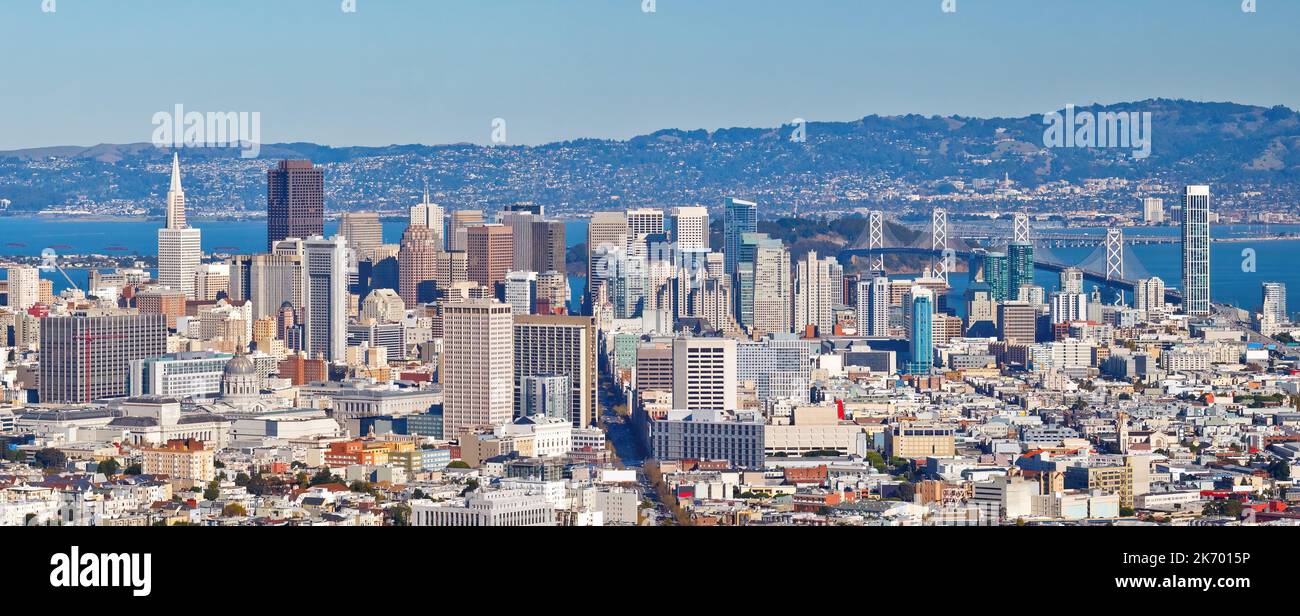 Panorama-Stadtbild von San Francisco bei sonnigem Tag Stockfoto