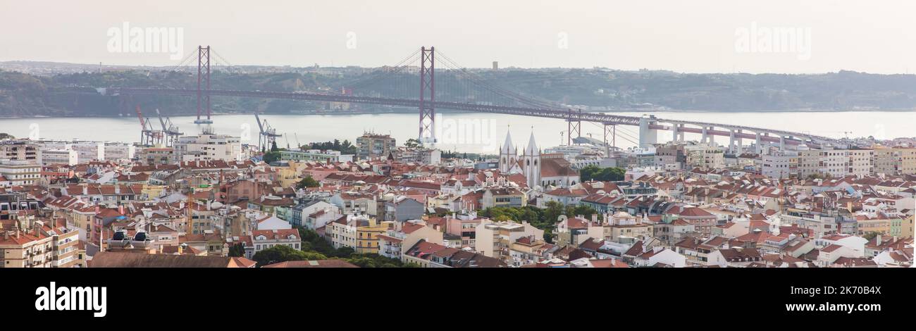 Ponte 25 de Abril über den Fluss Tejo, Lissabon, Portugal Stockfoto