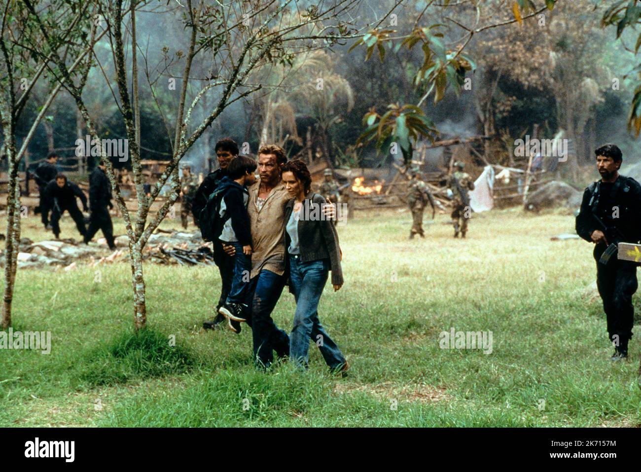 TYLER POSEY, ARNOLD SCHWARZENEGGER, FRANCESCA NERI, KOLLATERALSCHADEN, 2002 Stockfoto