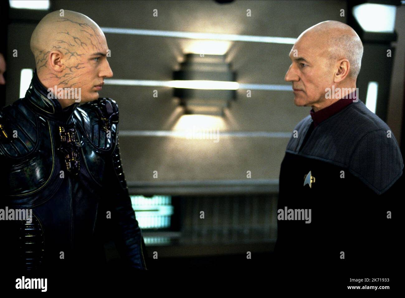 TOM HARDY, Patrick Stewart, STAR TREK: NEMESIS 2002 Stockfoto