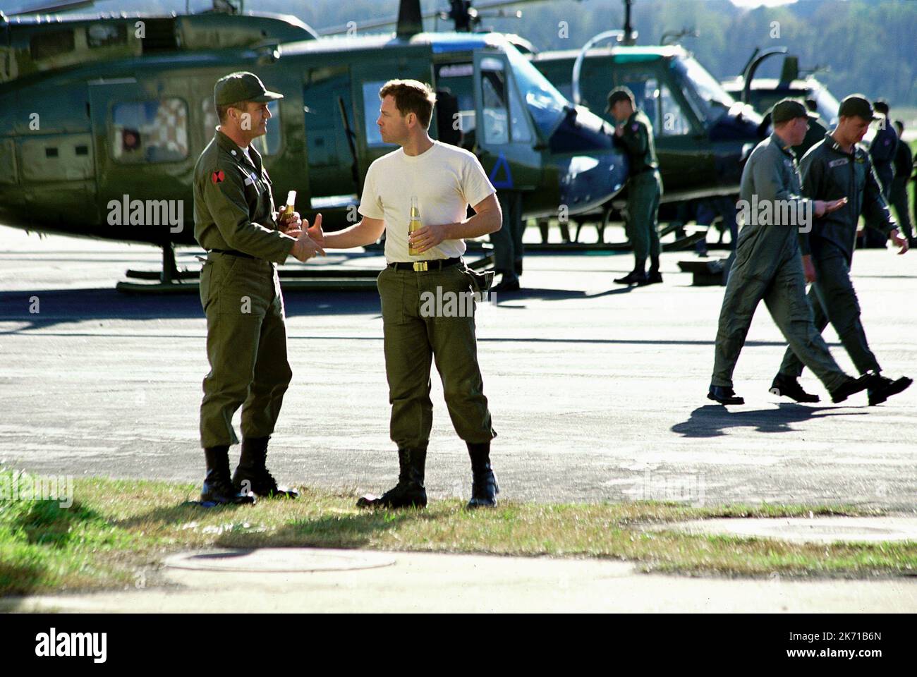 GIBSON, KINNEAR, WIR WAREN SOLDATEN, 2002 Stockfoto