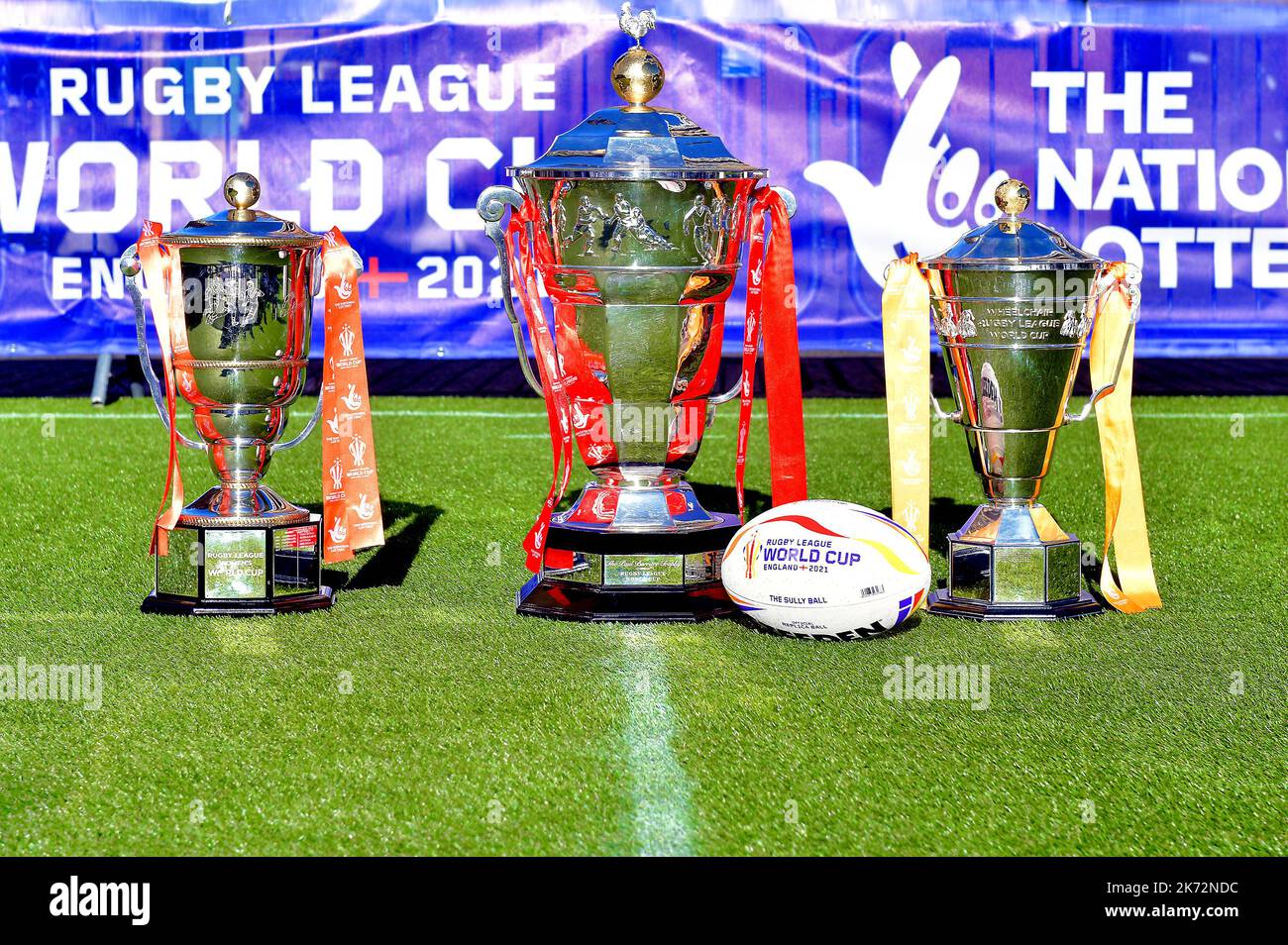 14/10/2022, die 2021 Rugby League World Cups auf dem Display in Newcastle am Tag vor der Eröffnungsfeier im St James Park, Newcastle, Großbritannien Stockfoto