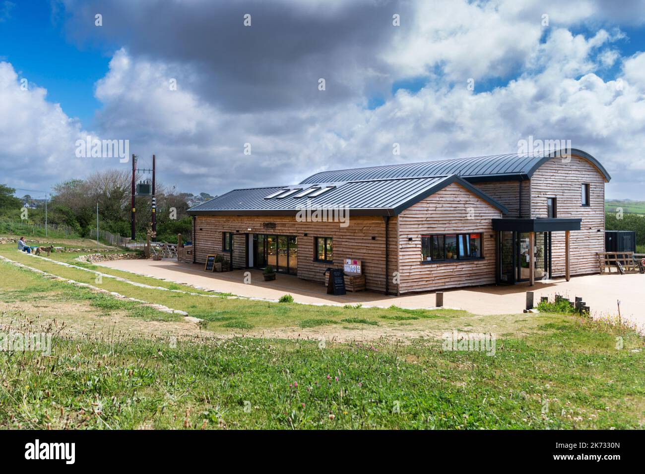 Die Kantine und das Gemeinschaftsgebäude Kowel Gwenen Newquay Orchard eine Gemeinschaftsinitiative in Newquay in Cornwall im Vereinigten Königreich. Stockfoto