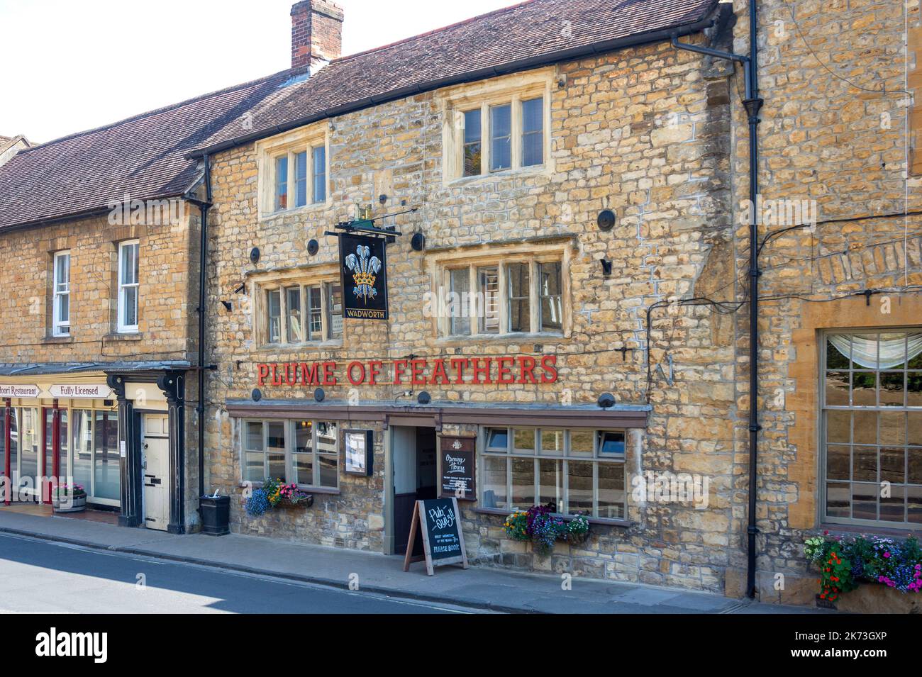 16. Century The Plume of Feathers Inn Half Moon Street, Sherborne, Dorset, England, Vereinigtes Königreich Stockfoto