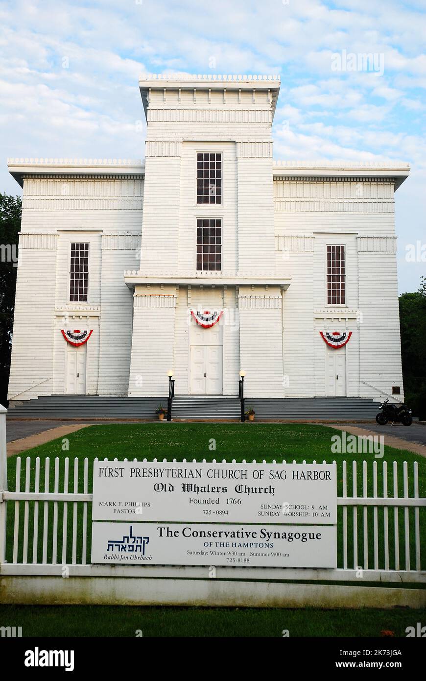 Die Old Whalers Church, einst eine alte Walfangkapelle in Sag Harbour, Long Island, ist heute eine Kombination aus jüdischer Synagoge und presbyterianischer Kirche Stockfoto