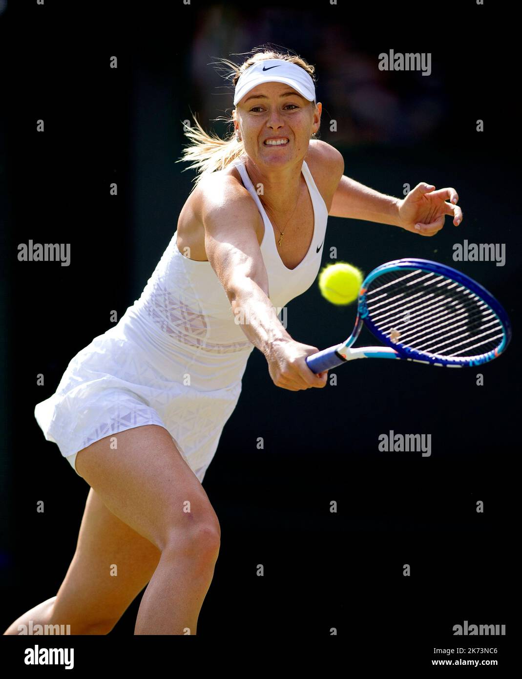 03/07/15. AELTC, Wimbledon Championships 2015, Wimbledon, London. Frauen Singles dritte Runde, Maria Sharapova (RUS) gegen Irina-Camelia Begu (ROU), Cour Stockfoto