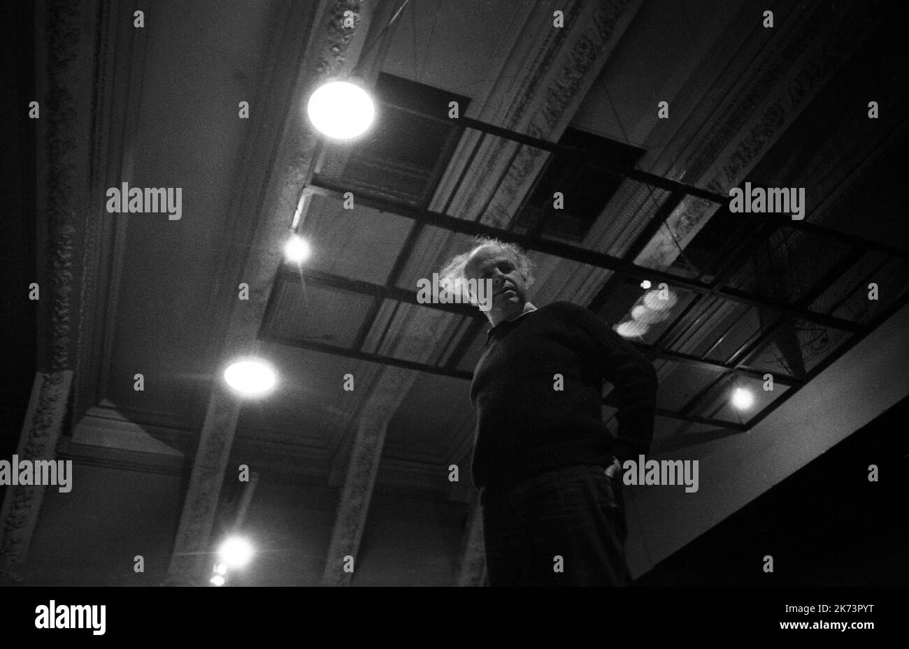Philippe Gras / Le Pictorium - Peter Brook - 9/9/2012 - Frankreich / Ile-de-France (Region) / Paris - Peter Brook bei einer Probe im Bouffe du Nord zum Festival d'Automne Stockfoto