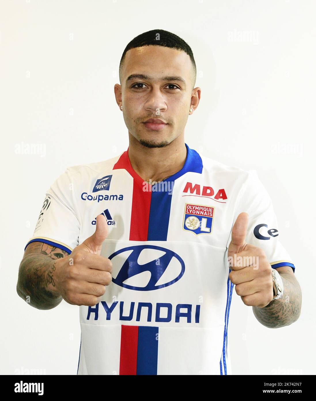 Memphis Depay unterschrieb mit dem französischen First League Soccer Club Lyon Stockfoto