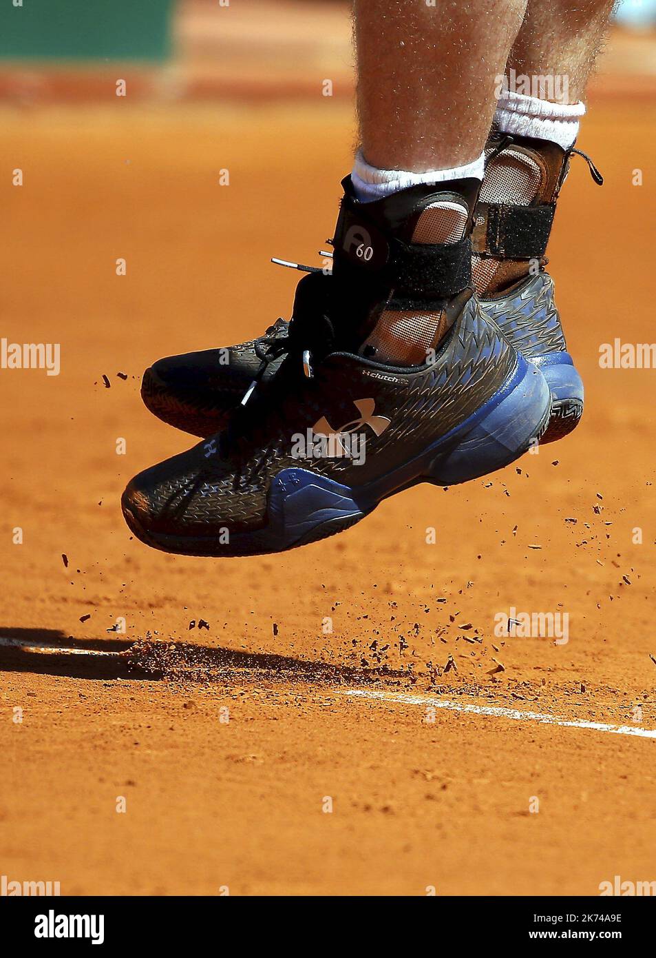 Detail der Tennisschuhe von Andy Murray unter Rüstung Stockfoto