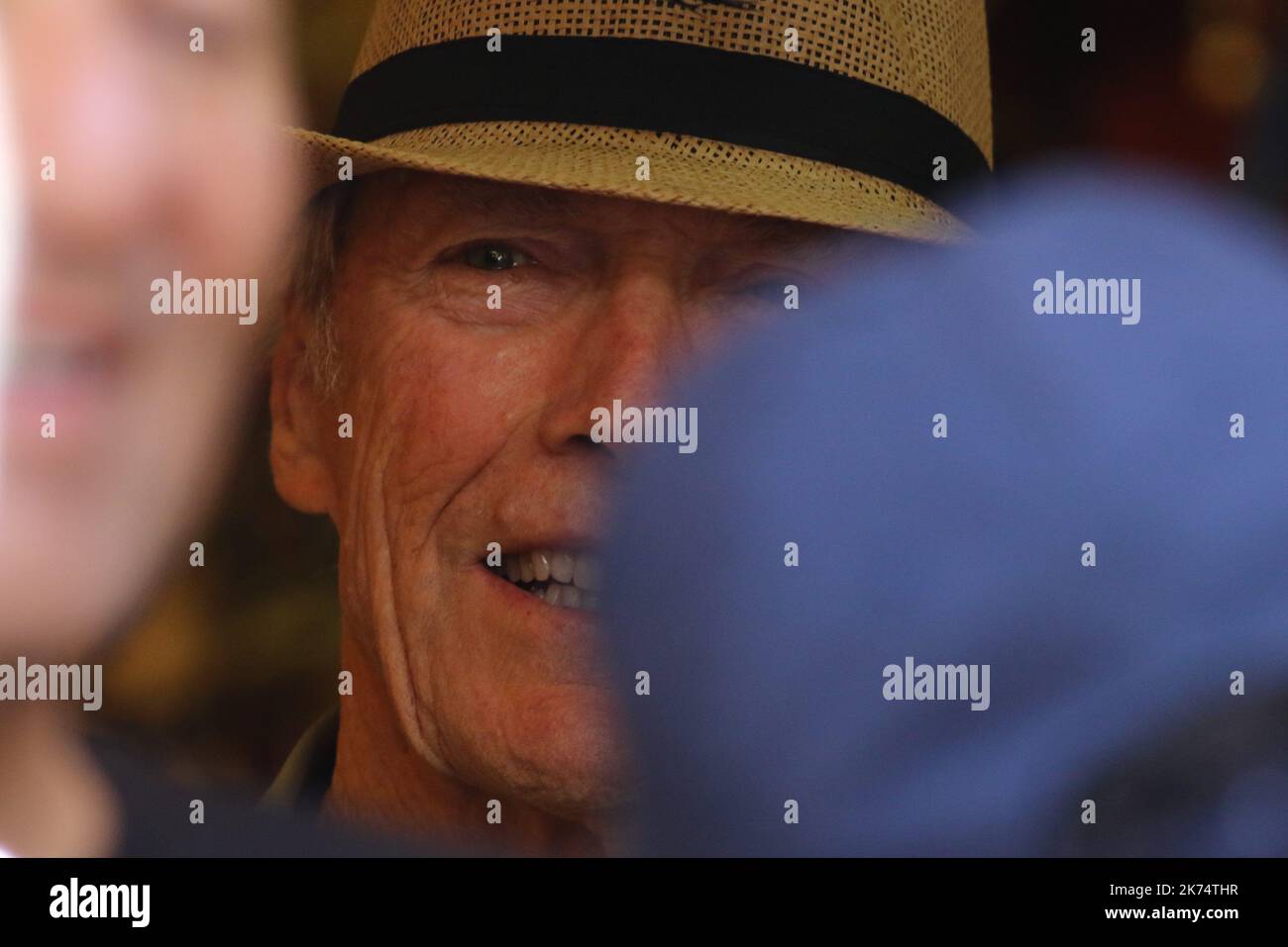 Venedig, am 17. August 2017. Clint Eastwood ist als Regisseur des Films zu sehen: "The 15:17 to Paris" Ein Film über die wahre Geschichte des Terroranschlags auf einem Thalys-Zug von Amsterdam nach Paris im August 2015 mit den US-Helden Anthony Sadler und Spencer Stone Stockfoto