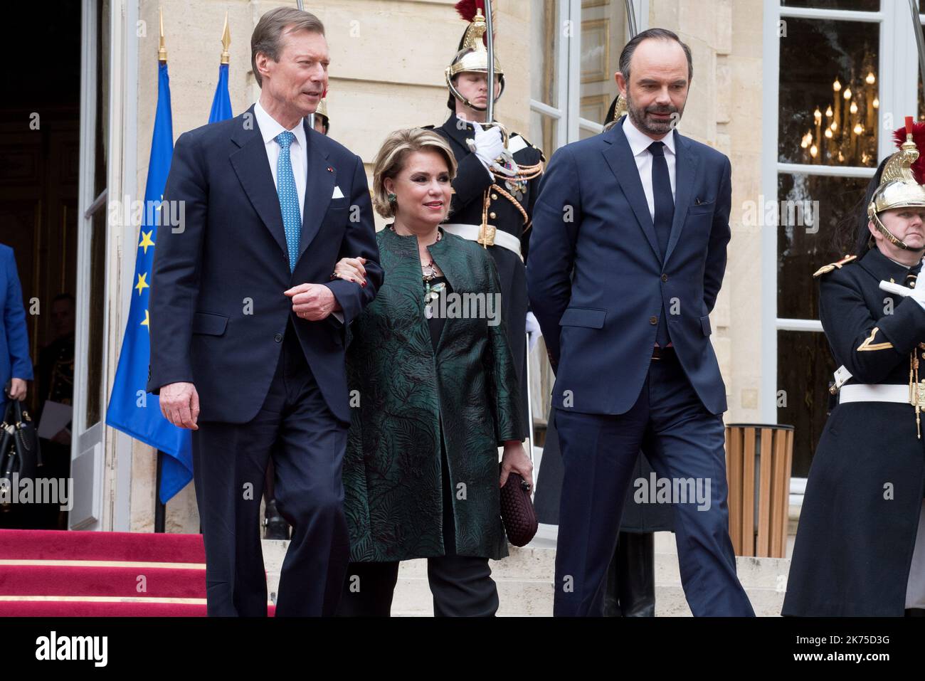 Großherzog Henri von Luxemburg, Großherzogin von Luxemburg Maria-Teresa und der französische Premierminister Edouard Philippe im Hotel de Matignon in Paris. Stockfoto