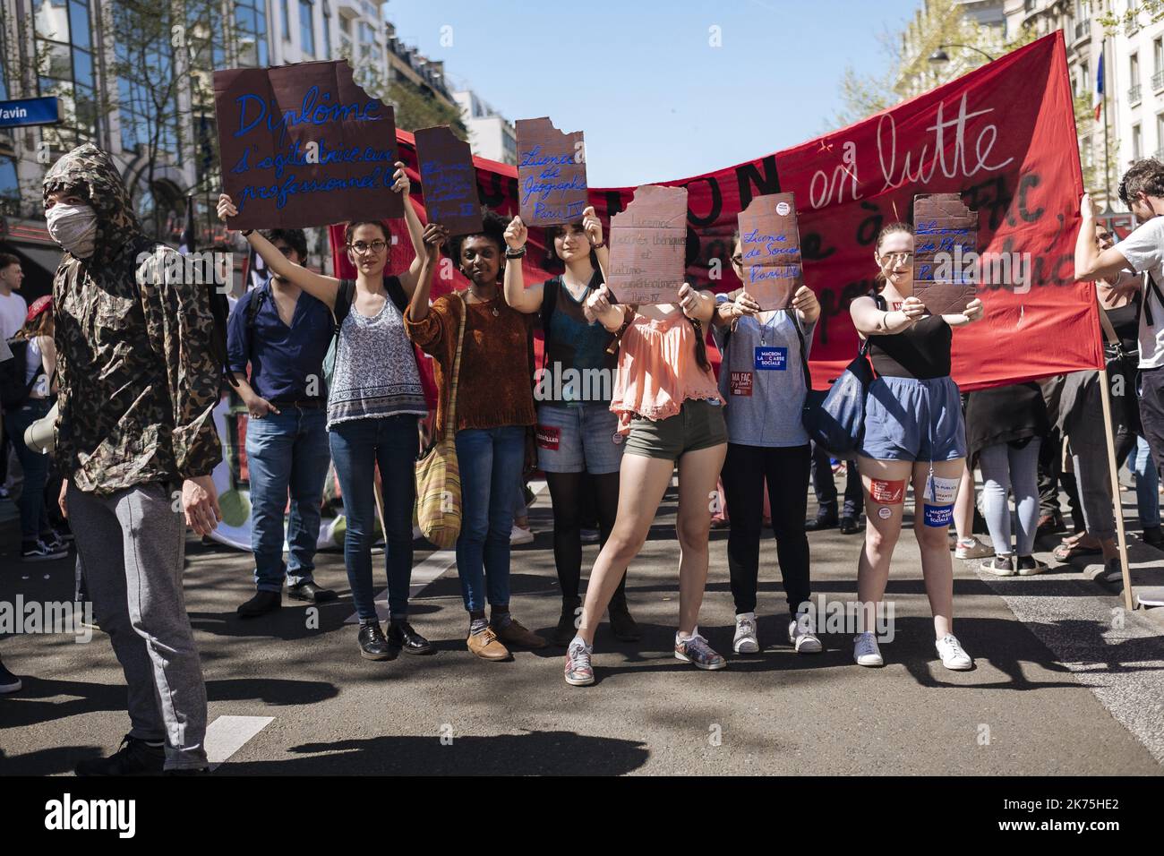 Interprofessionelle Demonstration in Paris auf dem Aufruf der CGT, gegen die von Präsident Emmanuel Macron und der Regierung von Edouard Philippe vorgeschlagenen Reformen zu protestieren. Stockfoto