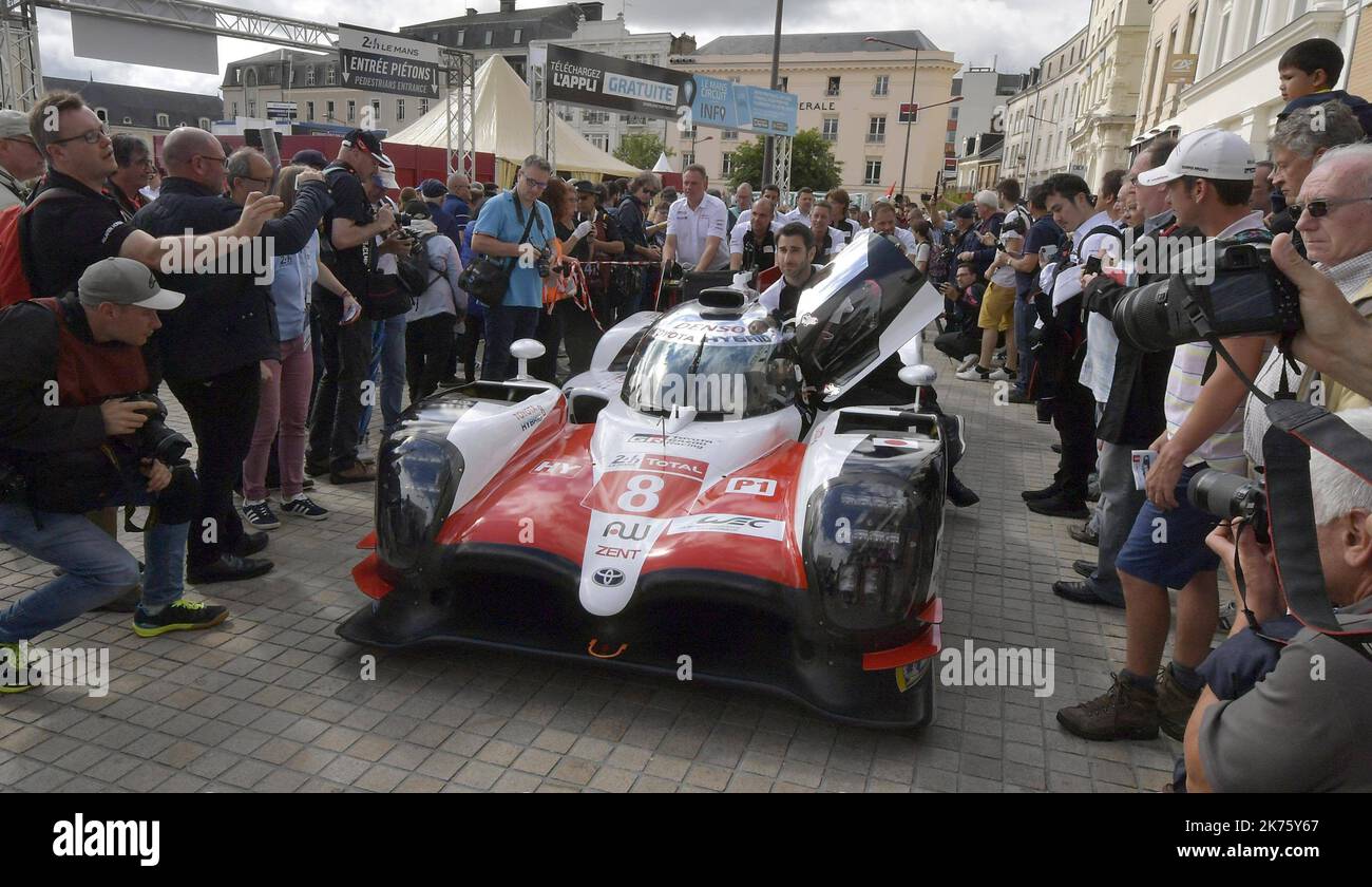 Toyota Gazoo Racing bei den 24 Stunden von Le Mans 2018 Technische Prüfungen und Wiegen in Le Mans Stockfoto