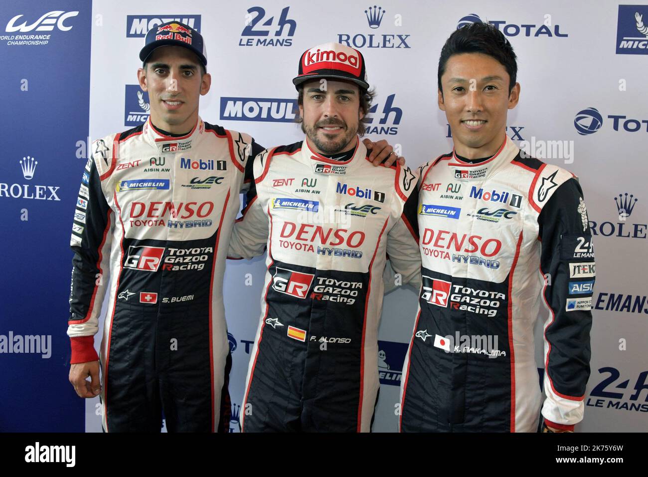 Sebastien Buemi, Fernando Alonso, Kazuki Nakajima beim 24-Stunden-Rennen von Le Mans 2018 Technische Prüfungen und Wiegen in Le Mans Stockfoto
