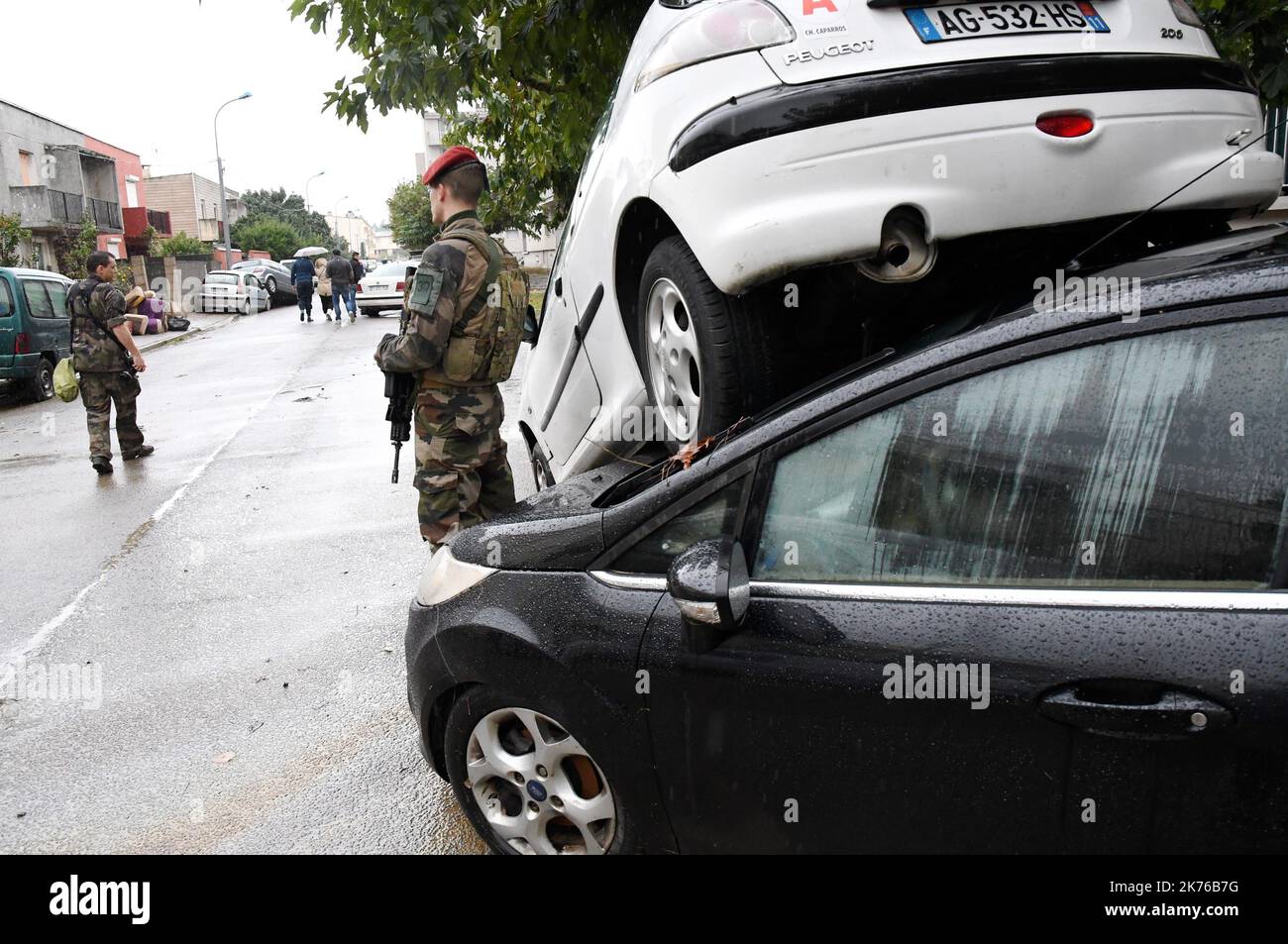 Szenen der Sturzflut in Trebes, in der Nähe von Carcassonne, Frankreich. Mindestens 10 Menschen sind nach einem Sturzflut in der südfranzösischen Region Aude gestorben, sagten lokale Beamte am Montag Stockfoto