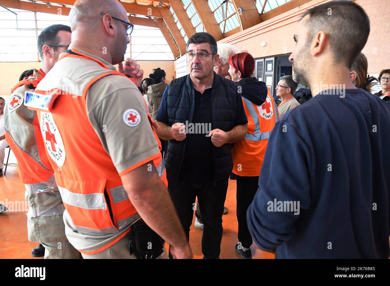 Szenen der Sturzflut in Trebes, in der Nähe von Carcassonne, Frankreich. Mindestens 10 Menschen sind nach einem Sturzflut in der südfranzösischen Region Aude gestorben, sagten lokale Beamte am Montag Stockfoto
