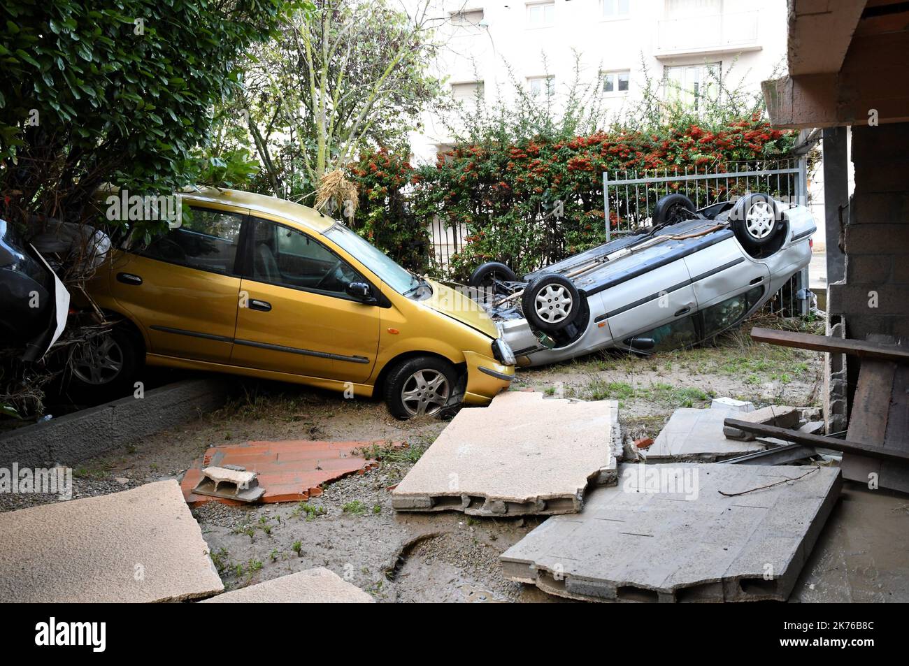 Szenen der Sturzflut in Trebes, in der Nähe von Carcassonne, Frankreich. Mindestens 10 Menschen sind nach einem Sturzflut in der südfranzösischen Region Aude gestorben, sagten lokale Beamte am Montag Stockfoto