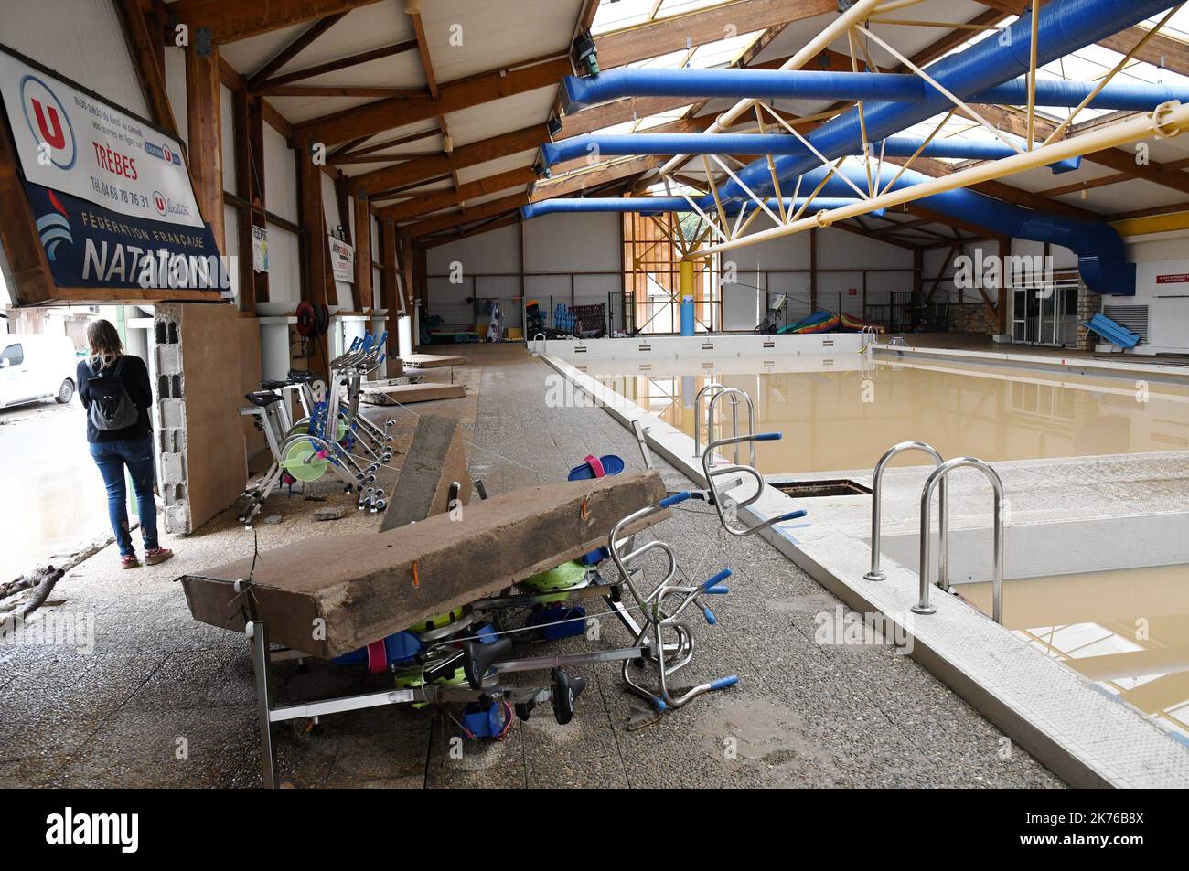 Szenen der Sturzflut in Trebes, in der Nähe von Carcassonne, Frankreich. Mindestens 10 Menschen sind nach einem Sturzflut in der südfranzösischen Region Aude gestorben, sagten lokale Beamte am Montag Stockfoto