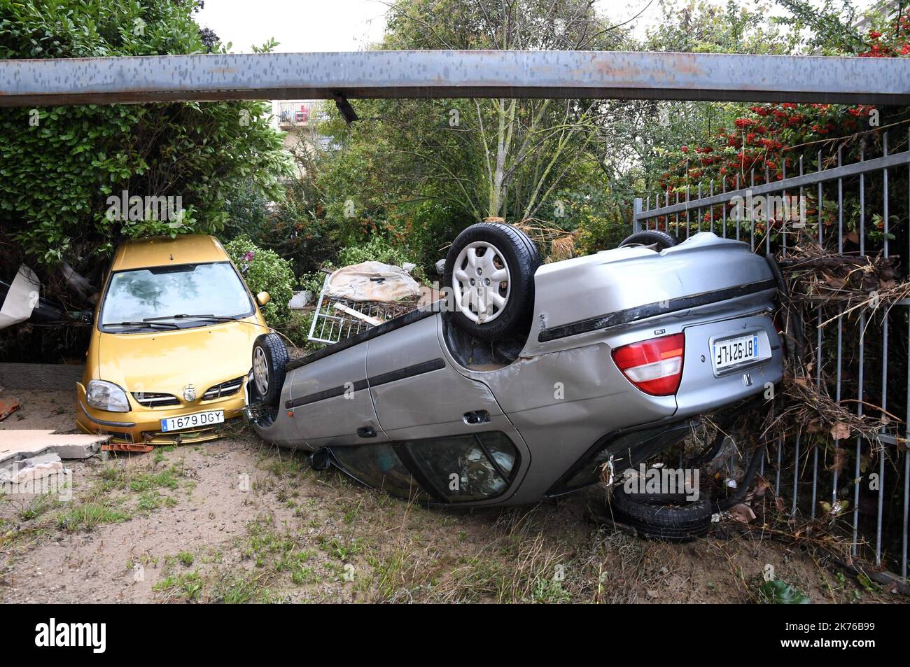 Szenen der Sturzflut in Trebes, in der Nähe von Carcassonne, Frankreich. Mindestens 10 Menschen sind nach einem Sturzflut in der südfranzösischen Region Aude gestorben, sagten lokale Beamte am Montag Stockfoto