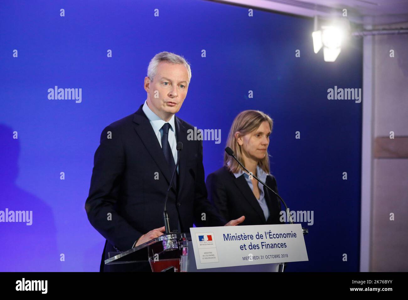 Der Bürgermeister Bruno, Minister für Wirtschaft und Finanzen, und die Staatssekretärin der Wirtschafts- und Finanzminister Agnes Pannier Runacher während eines Treffens der Interessenvertreter zur Wiederbelebung der Ascierie Ascoval am 31. Oktober 2018 in Bercy, Frankreich. Stockfoto