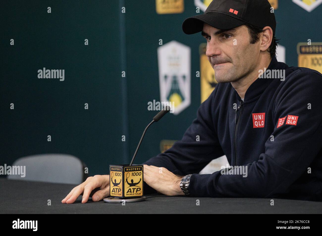 Pressekonferenz von Roger Federer aus der Schweiz nach seiner Niederlage am 6. Tag der Rolex Paris Masters, die am 3.. November 2018 in der AccorHotels Arena in Paris, Frankreich, stattfand. Stockfoto