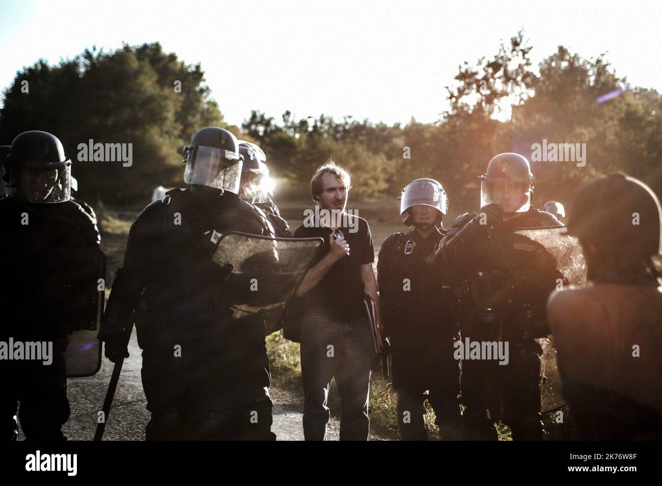 Im September 2014 verteidigen in Sivens fast 300 Anarchisten und Umweltaktivisten den Wald von Sivens, auf dem der Staat einen Staudamm bauen will. Es kommt dann zu Zusammenstößen mit der Gendarmerie. Stockfoto