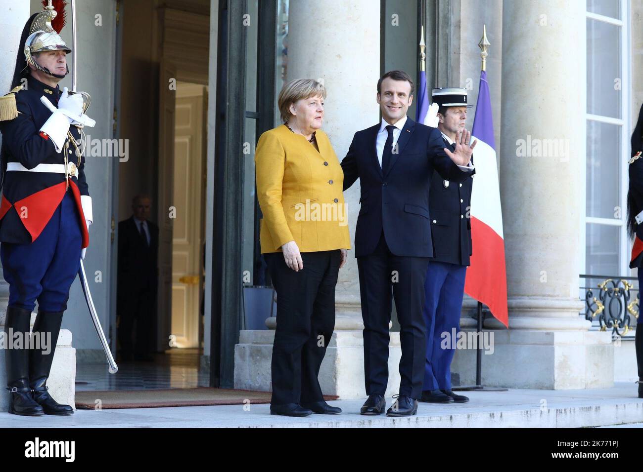 Bundeskanzlerin Angela Merkel trifft sich am 27. Februar in Paris mit dem französischen Präsidenten Emmanuel Macron zu den Themen, die die Staatsoberhäupter angeblich diskutieren werden, gehören Brexit und die Beziehungen zu den Vereinigten Staaten. Stockfoto