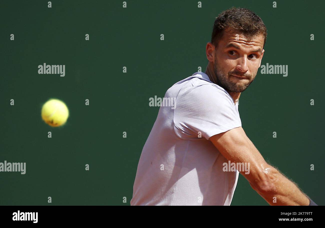 Grigor Dimitrov (Bul) - Rafael Nadal (Esp) - Court Rainier III während des Rolex Monte-Carlo Masters 2019, ATP Masters 100 Tennisspiels am 18. April 2019 in Monaco. Stockfoto