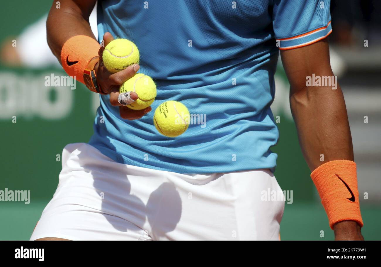 Grigor Dimitrov (Bul) - Rafael Nadal (Esp) - Court Rainier III während des Rolex Monte-Carlo Masters 2019, ATP Masters 100 Tennisspiels am 18. April 2019 in Monaco. Stockfoto