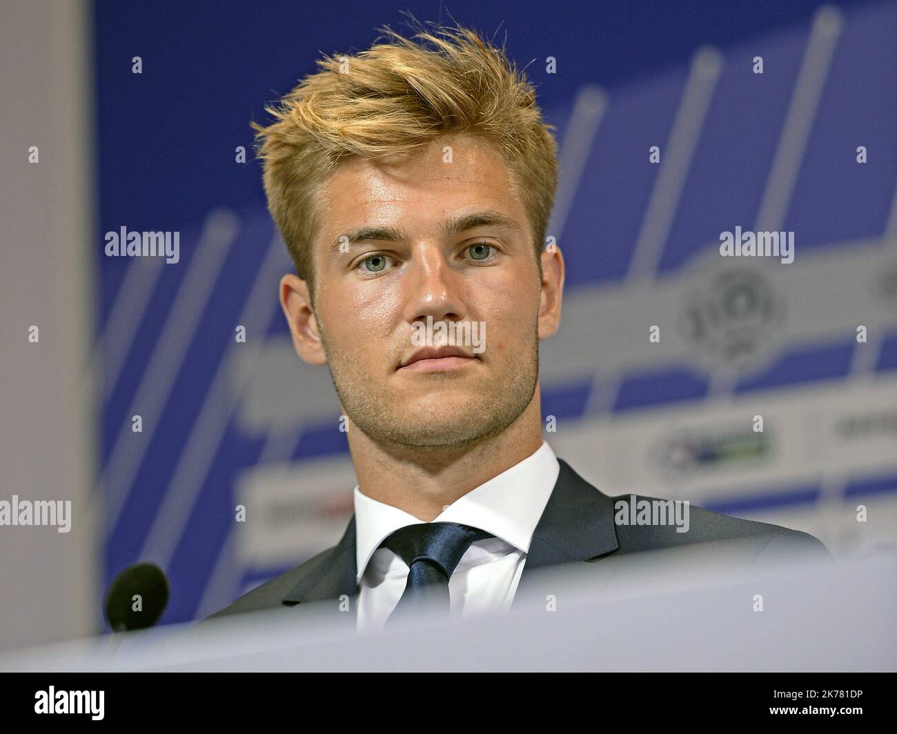 Presentation de JOACHIM ANDERSEN le 12/07/19 A Décines au Groupama