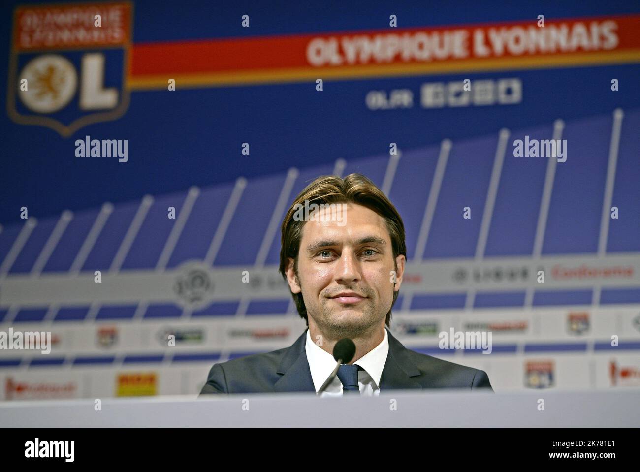 Presentation de CIPRIAN TATARUSANU le 12/07/19 -A Décines au Groupama Training Centre presentation du nouveau joueur de l'OL CIPRIAN TATARUSANU - 2019/07/12. Olympique Lyon - Transfers 19/20 : neue Spieler. Stockfoto