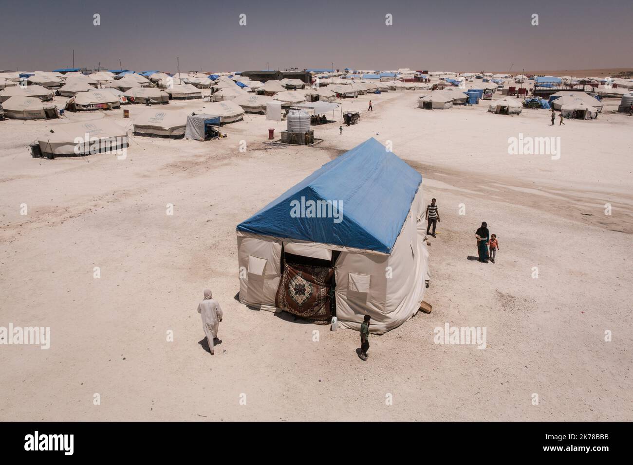 Ain Issa Flüchtlingslager, Heimat von vielen flügge lebenden Raqqa-Bewohnern Stockfoto